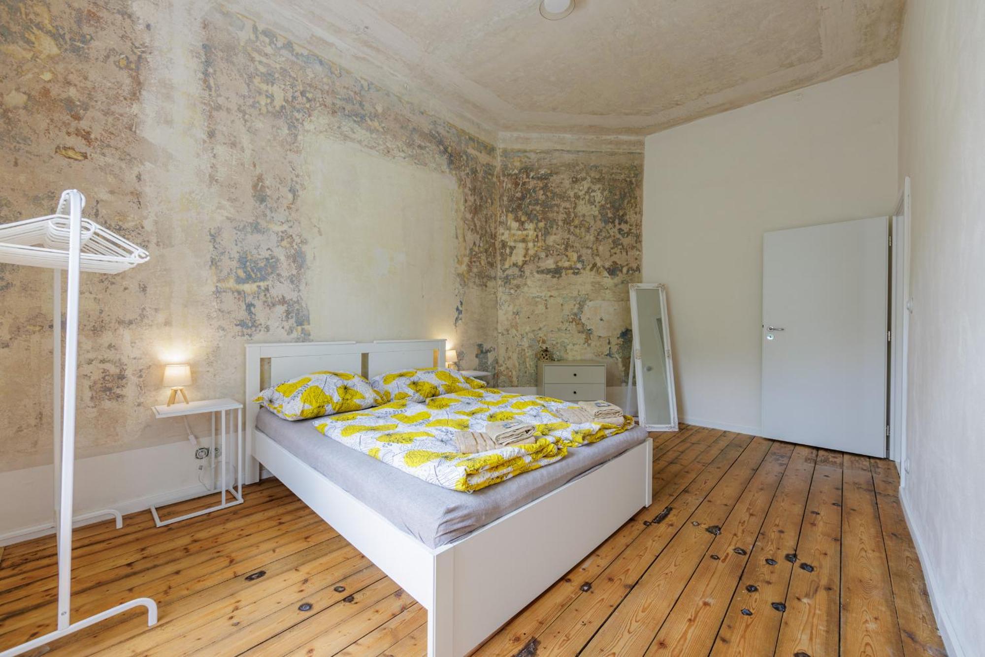 Design Apartment In The Heart Of Карлові Вари Екстер'єр фото
